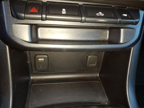 Used 2017 GMC Canyon SLE w/ Trailering Package image 6