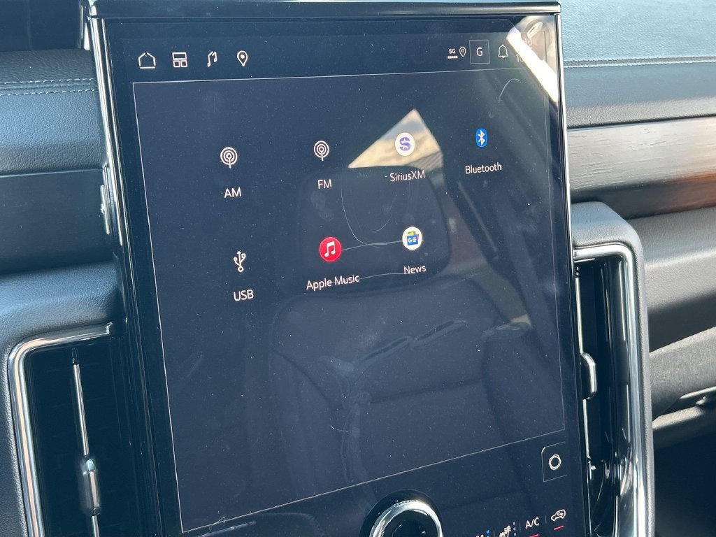 New 2026 GMC Yukon Denali AWD/4WD image 13