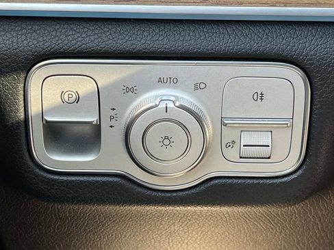 Certified 2021 Mercedes-Benz GLE 350 4MATIC image 25