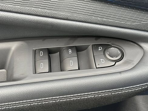 Used 2026 Chevrolet Blazer EV LT image 13