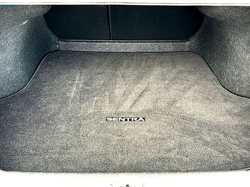 Certified 2025 Nissan Sentra SV image 21