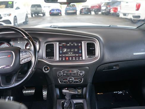 Used 2019 Dodge Charger Scat Pack RWD image 11