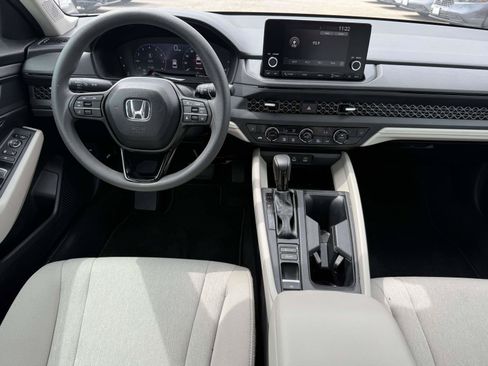 Certified 2025 Honda Accord SE image 2