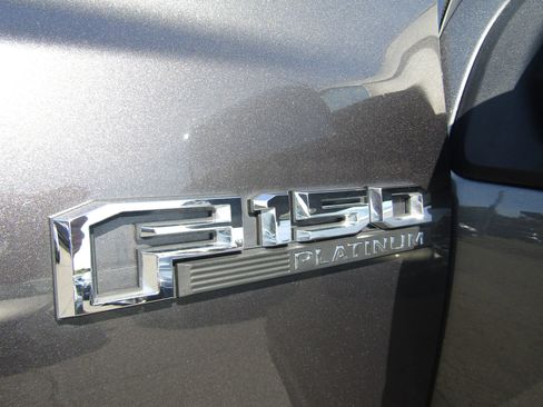 Used 2015 Ford F150 Platinum w/ Technology Package image 19