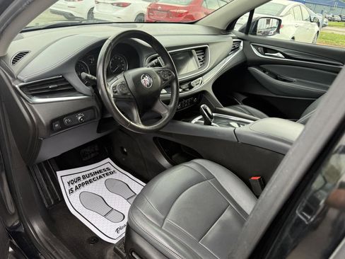 Used 2020 Buick Enclave Essence FWD image 7