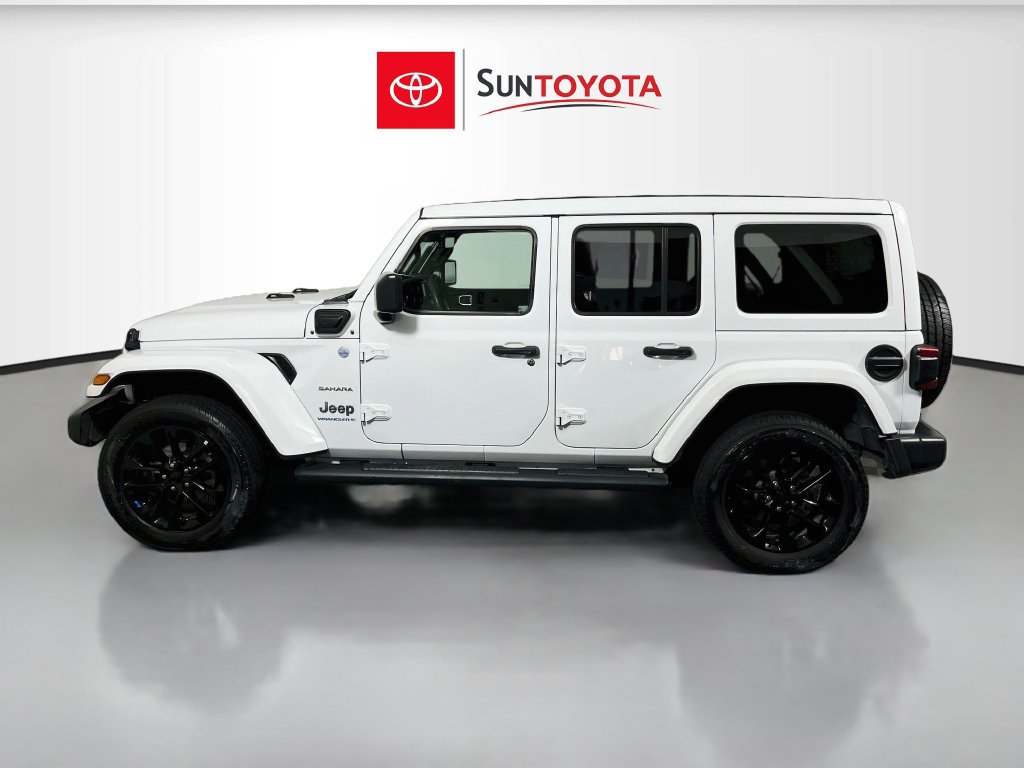 Used 2023 Jeep Wrangler Unlimited Sahara w/ Safety Group AWD/4WD image 6