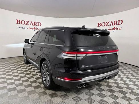 Used 2023 Lincoln Aviator 2WD w/ Class IV Trailer Tow Package image 6