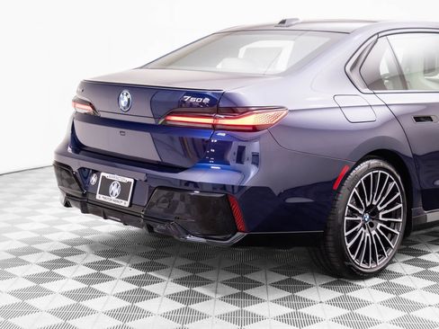 New 2026 BMW 750e xDrive AWD/4WD image 43