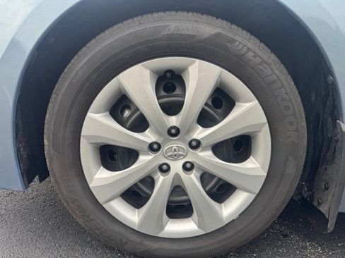 Used 2026 Toyota Corolla LE FWD image 11