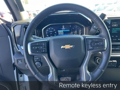 Used 2025 Chevrolet Silverado 1500 LT image 13