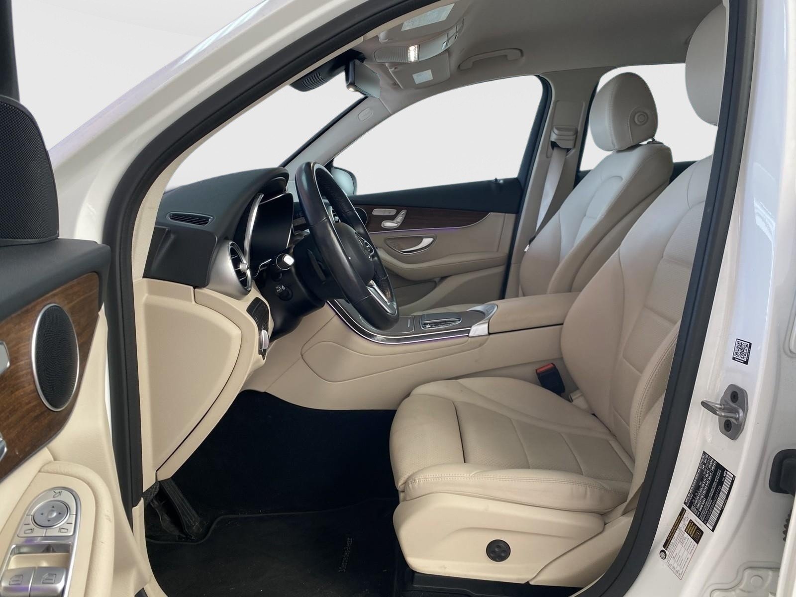 Used 2022 Mercedes-Benz GLC 300 4MATIC w/ Premium Package Lite image 20