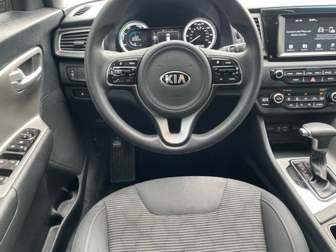 Used 2018 Kia Niro LX FWD image 17