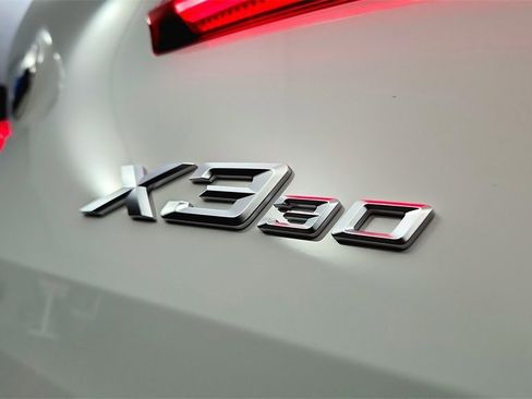 Used 2025 BMW X3 xDrive30i w/ Premium Package image 23