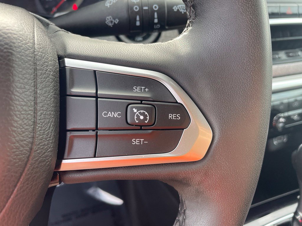 Used 2023 Jeep Compass Latitude AWD/4WD image 29