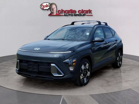 Used 2024 Hyundai Kona SEL w/ Convenience Package FWD image 1