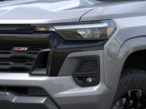 New 2025 Chevrolet Colorado Z71 w/ Midnight Edition image 39