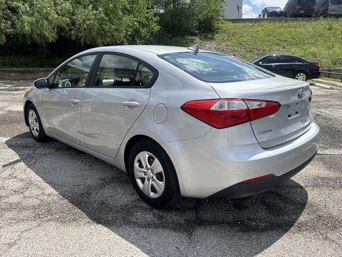 Used 2016 Kia Forte LX FWD image 5