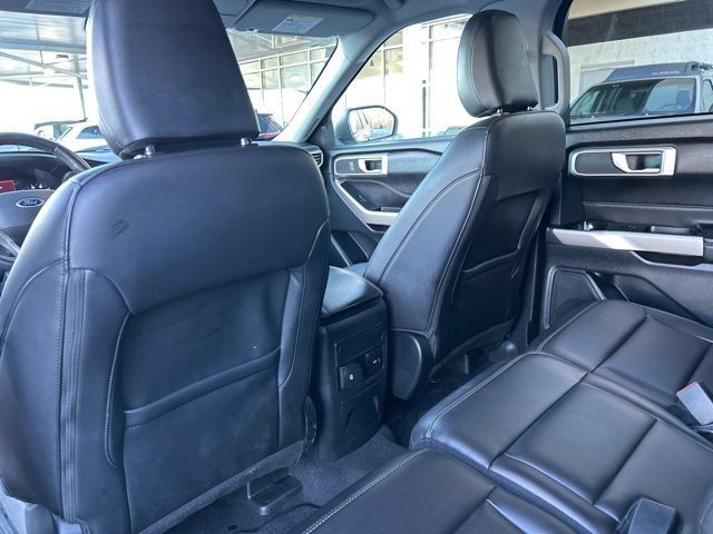 Used 2023 Ford Explorer XLT w/ Equipment Group 202A AWD/4WD image 26