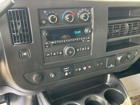 Used 2021 Chevrolet Express 3500 LT w/ LT Preferred Equipment Group RWD image 28