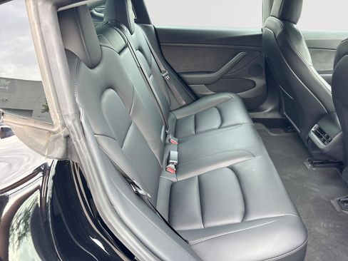 Used 2021 Tesla Model 3 Standard Range Plus RWD image 27