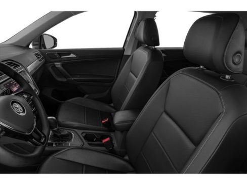 Used 2019 Volkswagen Tiguan S w/ 3rd Row Seat Package AWD/4WD image 9