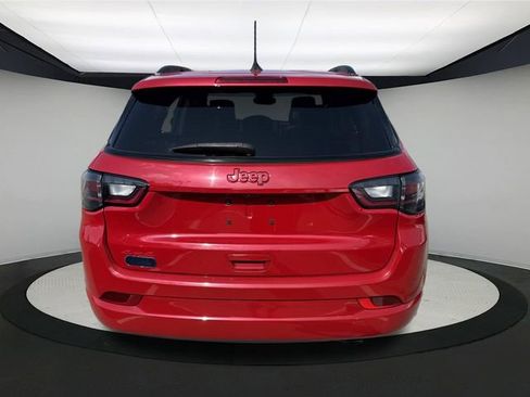 Used 2022 Jeep Compass Limited w/ (RED) Package image 6