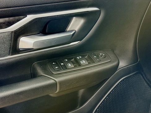 Used 2022 RAM 1500 Big Horn AWD/4WD image 17