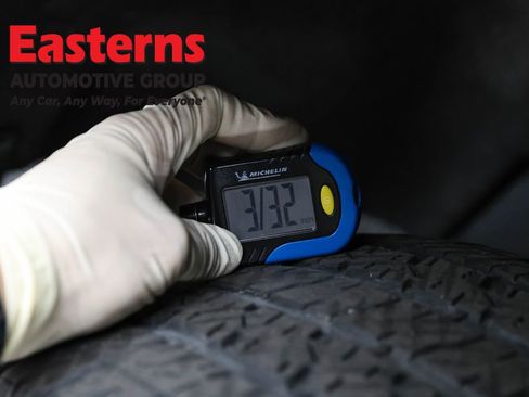 Used 2024 Chevrolet Colorado W/T RWD image 28