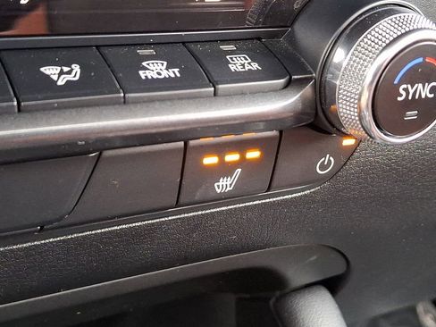 Used 2024 MAZDA MAZDA3 s image 24