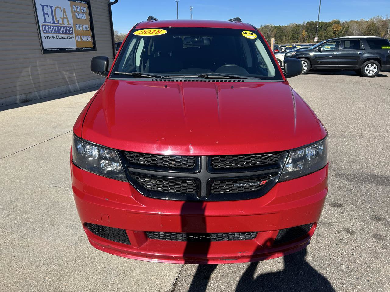 Used 2018 Dodge Journey SE w/ Blacktop Package FWD image 2