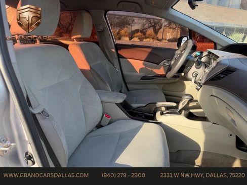 Used 2012 Honda Civic LX image 9
