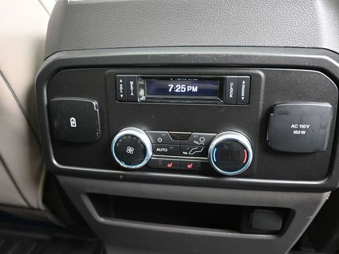 Used 2021 Ford Expedition Limited image 10