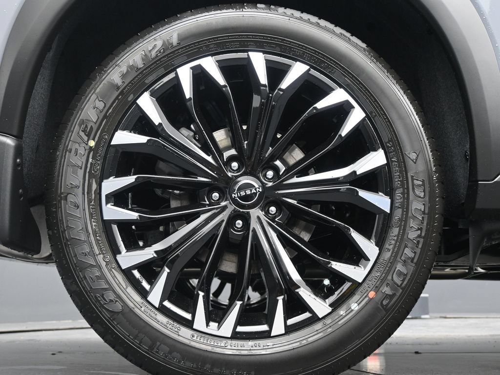 Certified 2026 Nissan Rogue Dark Armor FWD image 12