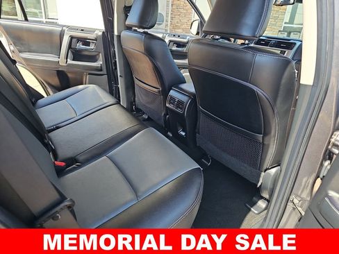 Used 2021 Toyota 4Runner SR5 Premium w/ Moonroof Package AWD/4WD image 11
