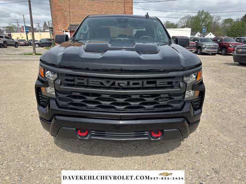 Used 2024 Chevrolet Silverado 1500 Custom Trail Boss w/ LPO, Dark Essentials Package image 8