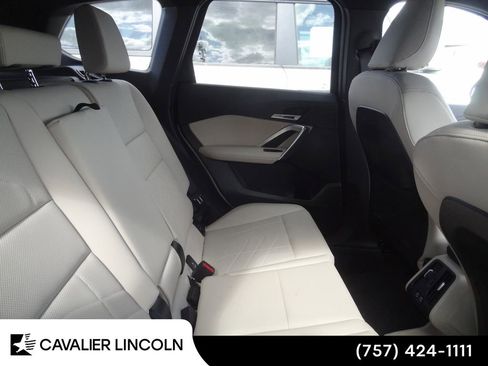 Used 2023 BMW X1 xDrive28i w/ Convenience Package image 11