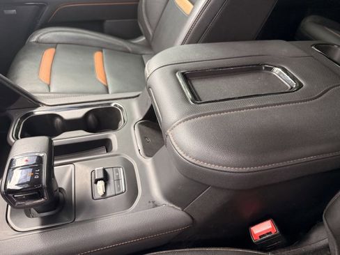 Used 2022 GMC Sierra 1500 AT4 w/ Technology Package image 25