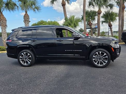 Used 2023 Jeep Grand Cherokee L Overland RWD image 8