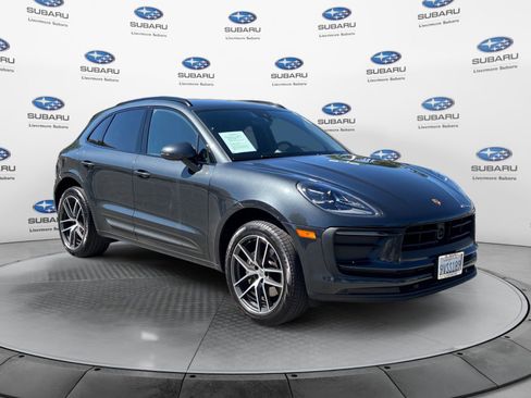 Used 2025 Porsche Macan AWD/4WD image 7