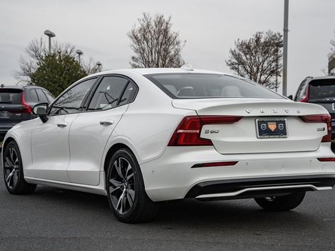 Used 2024 Volvo S60 B5 Plus image 5