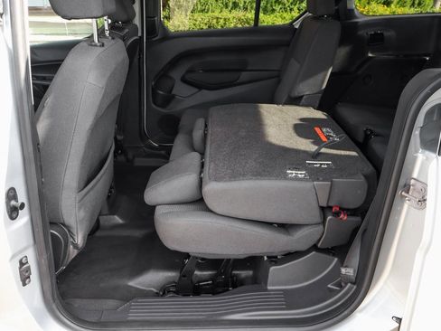 Used 2016 Ford Transit Connect XL image 30