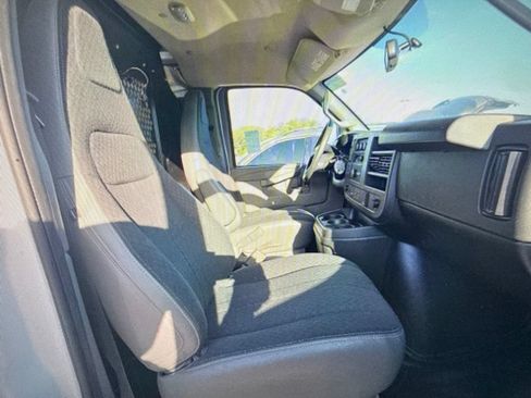 Used 2025 GMC Savana 2500 w/ Driver Convenience Package RWD image 8