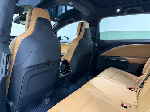 Used 2026 Lucid Gravity Dream image 19