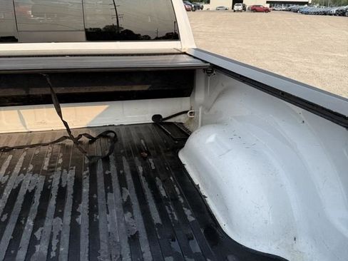 Used 2019 RAM 1500 Classic SLT image 22