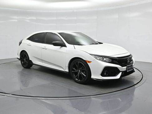 Used 2018 Honda Civic Sport image 48