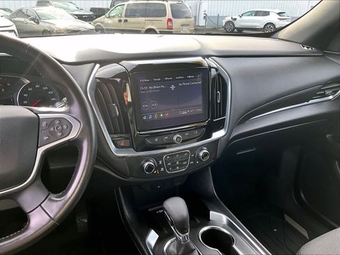 Certified 2022 Chevrolet Traverse LT w/ LPO, Floor Liner Package image 19