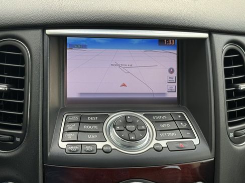 Used 2017 INFINITI QX50 AWD w/ Deluxe Touring Package image 17