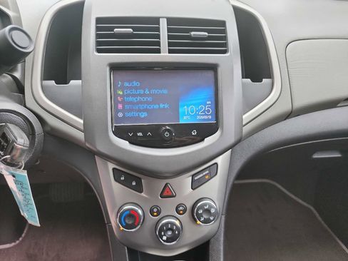 Used 2015 Chevrolet Sonic LT FWD image 20