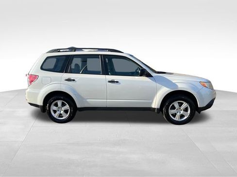 Used 2012 Subaru Forester 2.5X w/ Alloy Wheel Pkg image 8