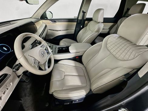 Used 2023 Hyundai Palisade Limited w/ Cargo Package FWD image 13